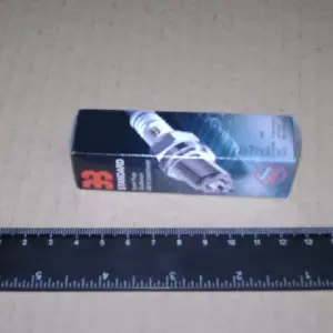 Свічка запалювання ЕЗ А-11 ГАЗ, ЗИЛ інд. упак (вир-во Енгельс)