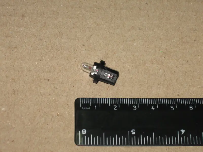 Лампа допоміжн. освітлення B8,5d 12v 1.2w B8.5d (вир-во OSRAM)