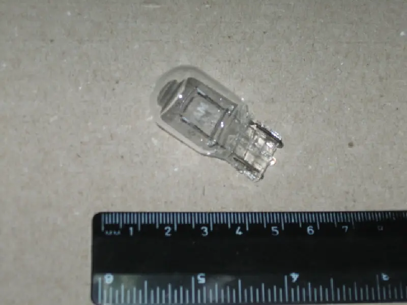 Лампа допоміжн. освітлення 12v 21w W3x16d (вир-во OSRAM)