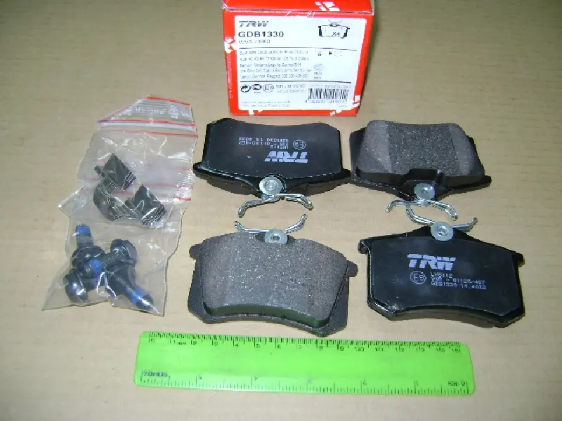 Колодка гальмівна PEUGEOT 308, SEAT Ibiza V, VW Caddy задня (вир-во TRW)