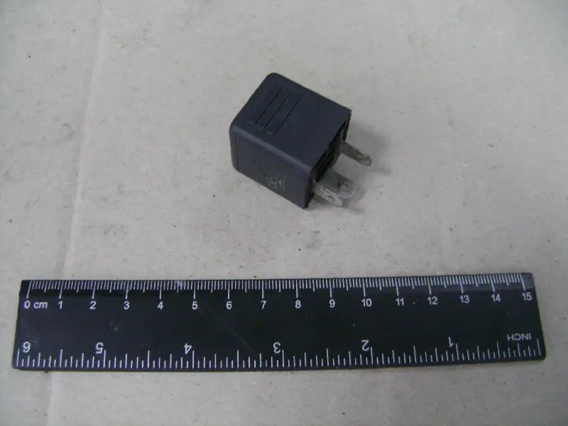 Реле покажчика поворотів 12V