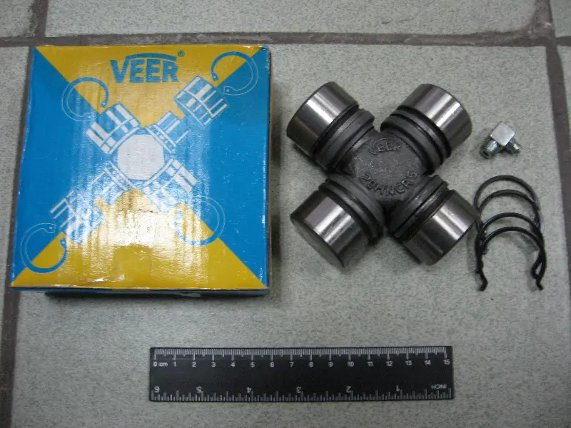 Хрестовина карданого валу