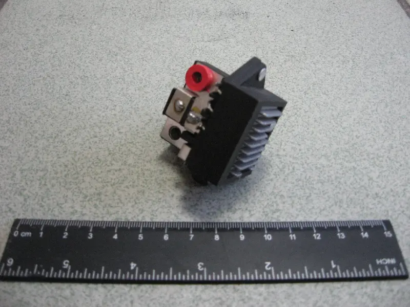 Реле регулятора генератора Лукас 12V