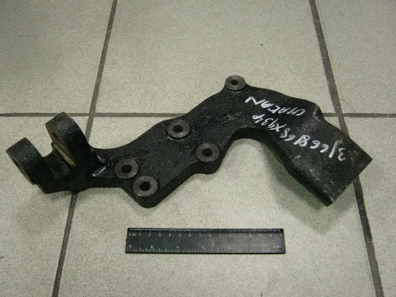 Кронштейн фільтра тонк. оч. топлива Е2