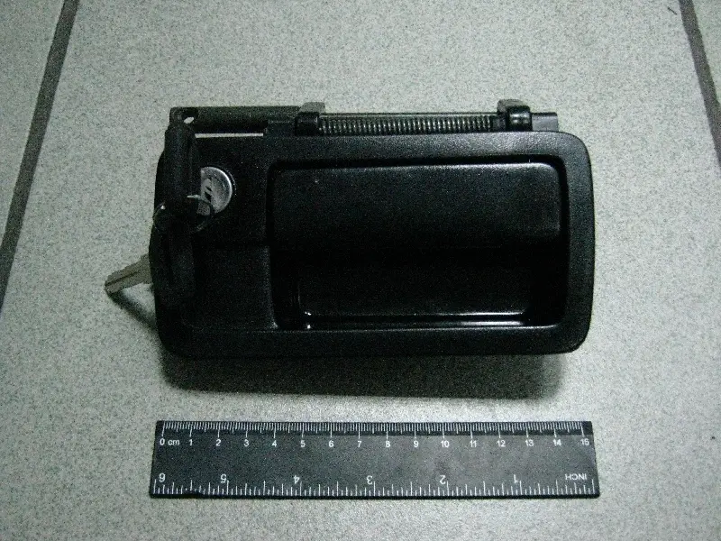Ручка дверей зовнішня лів. з ключем УАЗ-469 (31512, -14)